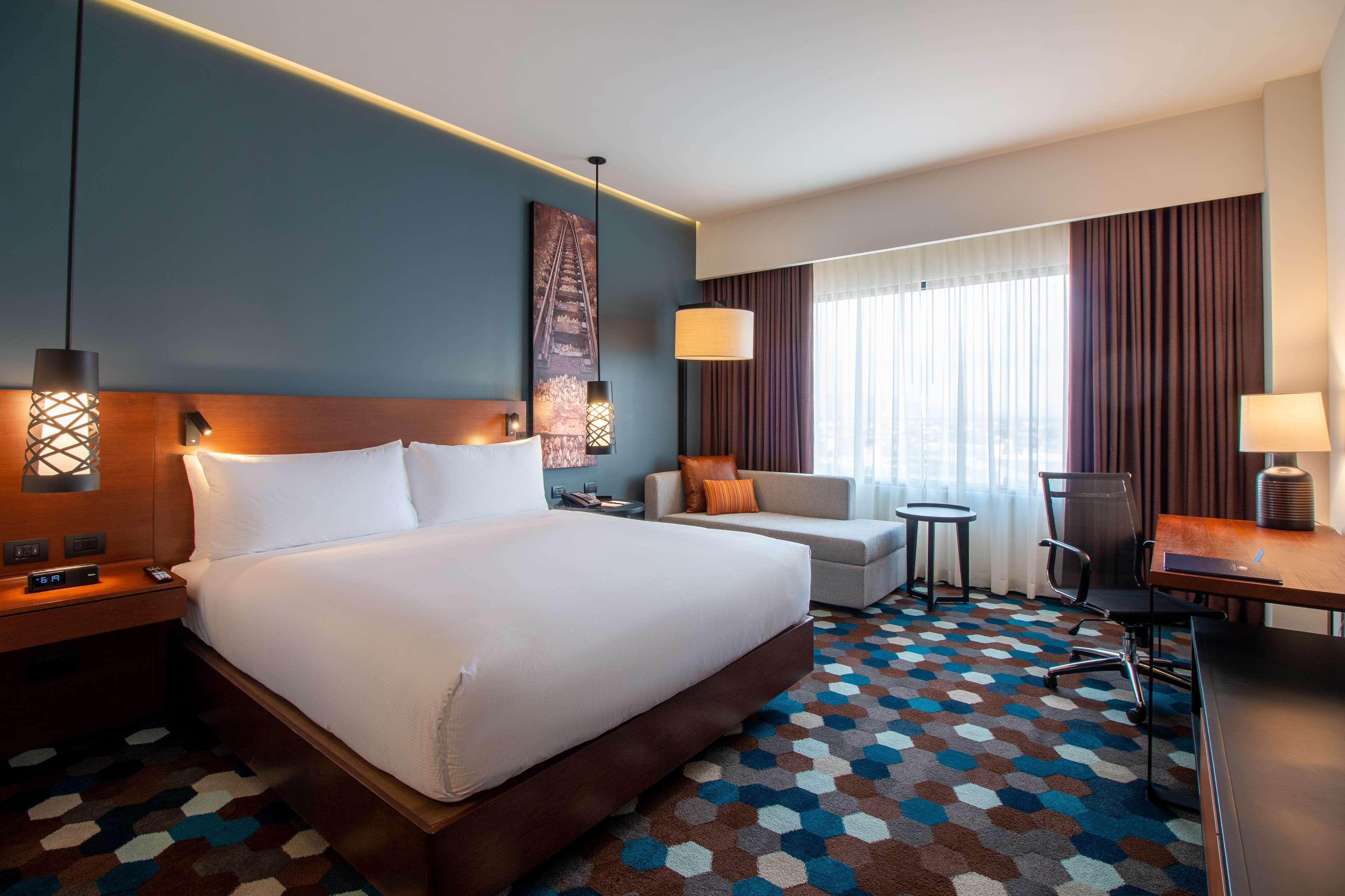 Doubletree By Hilton Celaya Celaya  Exterior photo