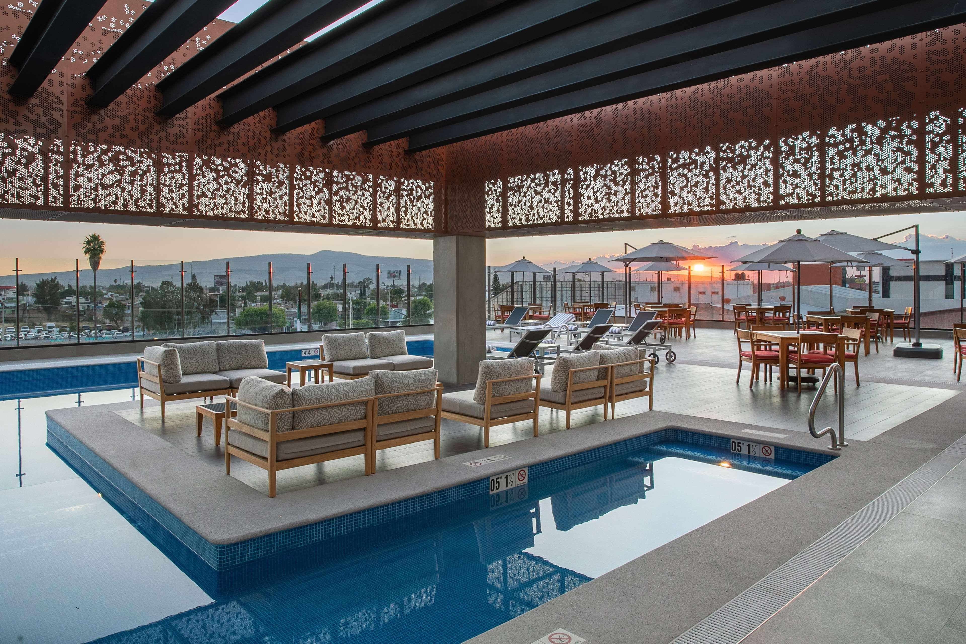 Doubletree By Hilton Celaya Celaya  Exterior photo