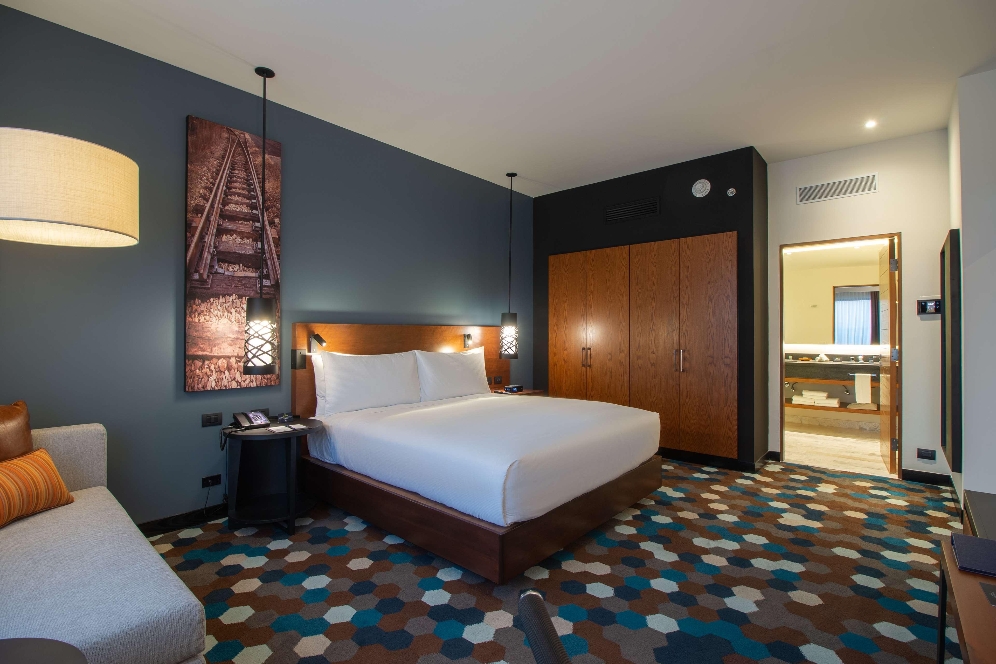 Doubletree By Hilton Celaya Celaya  Exterior photo